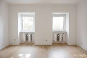 Helle und zentrale 2-Zimmer-Wohnung in Pempelfort