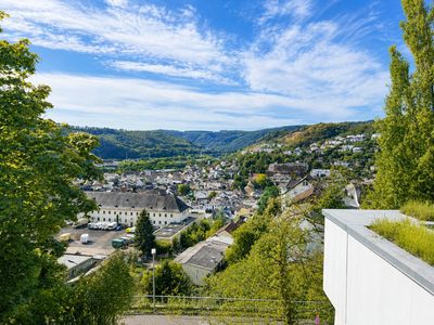 Außergewöhnlich großzügige 2-Zimmer-Wohnung - 119 m², Dachterrasse & Weitblick