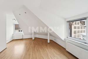 82 m² Wohlfühlwohnen: Moderne DG-Wohnung mit Einbauküche und Loggia – Oldenburgstraße 14, 42389 Langerfeld-Beyenburg, Wuppertal – Vorschaubild 11