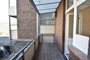 Erstbezug nach Sanierung! 2-Zimmer-Altbau-Wohnung mit 2 Balkonen  – Hansaallee 244, 40547 Lörick, Düsseldorf – Vorschaubild 12