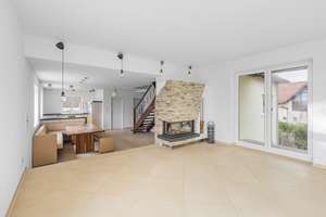 Zweifamilienhaus mit möglichem Umbau auf MFH und separatem Büroeingang.  – Die vollständige Adresse der Immobilie erhältst du vom Anbieter., 80935 Lerchenau-Ost, München – Vorschaubild 2