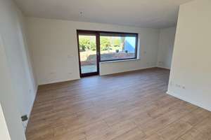 Viel Platz für den Alltag in diesem modernisierten Einfamilienhaus in Breme Farge – Die vollständige Adresse der Immobilie erhältst du vom Anbieter., 28777 Rekum, Bremen – Vorschaubild 4