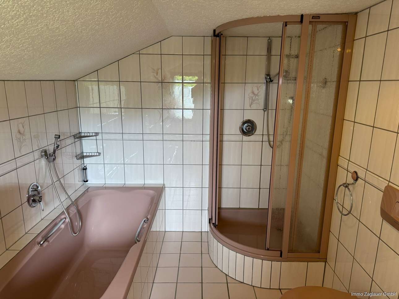 Immobilie in Thurmansbang - Leben, wo andere Urlaub machen – Sonnige Höhenlage mit Fernblick in Solla bei Thurmansbang! - Bild 7