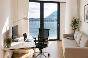 Sonnige, moderne 3 Zimmer Wohnung im Grand Tower und traumhaftem Stadtblick