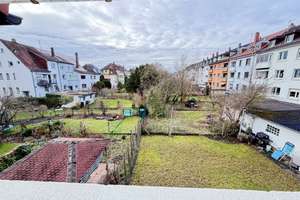 Dreifamilien-/Reihenhaus in guter und grüner Wohnlage – Die vollständige Adresse der Immobilie erhältst du vom Anbieter., 76199 Weiherfeld-Dammerstock, Karlsruhe – Vorschaubild 3