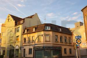 Mehr als 150 Jahre bestehendes Wohn-und Geschäftshaus in Sterkrade zu verkaufen!