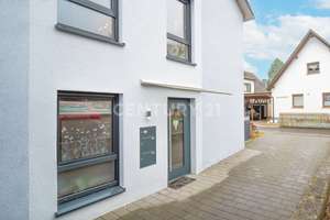 Modernes Wohnen mit eingebauter Finanzierungshilfe: 237 m² Wohntraum inklusive Mieteinnahmen! – Die vollständige Adresse der Immobilie erhältst du vom Anbieter., 53501 Grafschaft – Vorschaubild 5