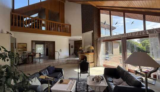 Bild von Top Architektenhaus mit viel Platz, Galerie, Keller, Garten & Garage in bester Lage von Burgdorf!