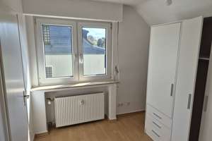 Helle 3-Zimmer-DG Mietwohnung Solingen-Gräfrath – Die vollständige Adresse der Immobilie erhältst du vom Anbieter., 42653 Gräfrath, Solingen – Vorschaubild 5