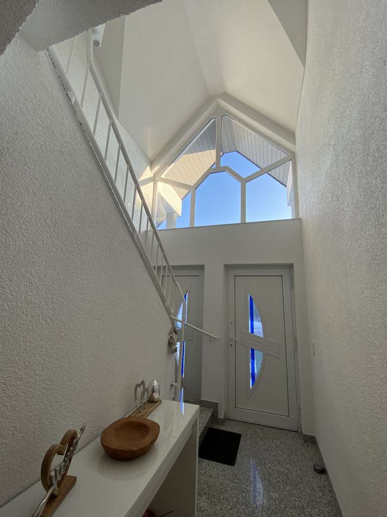 Immobilie in Neuberg - Exklusives Zweifamilienhaus in traumhafter Feldrand- und Parkanlage  - Bild 4