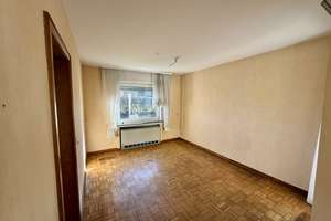 Solides Wohnhaus mit Potenzial – Die vollständige Adresse der Immobilie erhältst du vom Anbieter., 33729 Heepen, Bielefeld – Vorschaubild 4