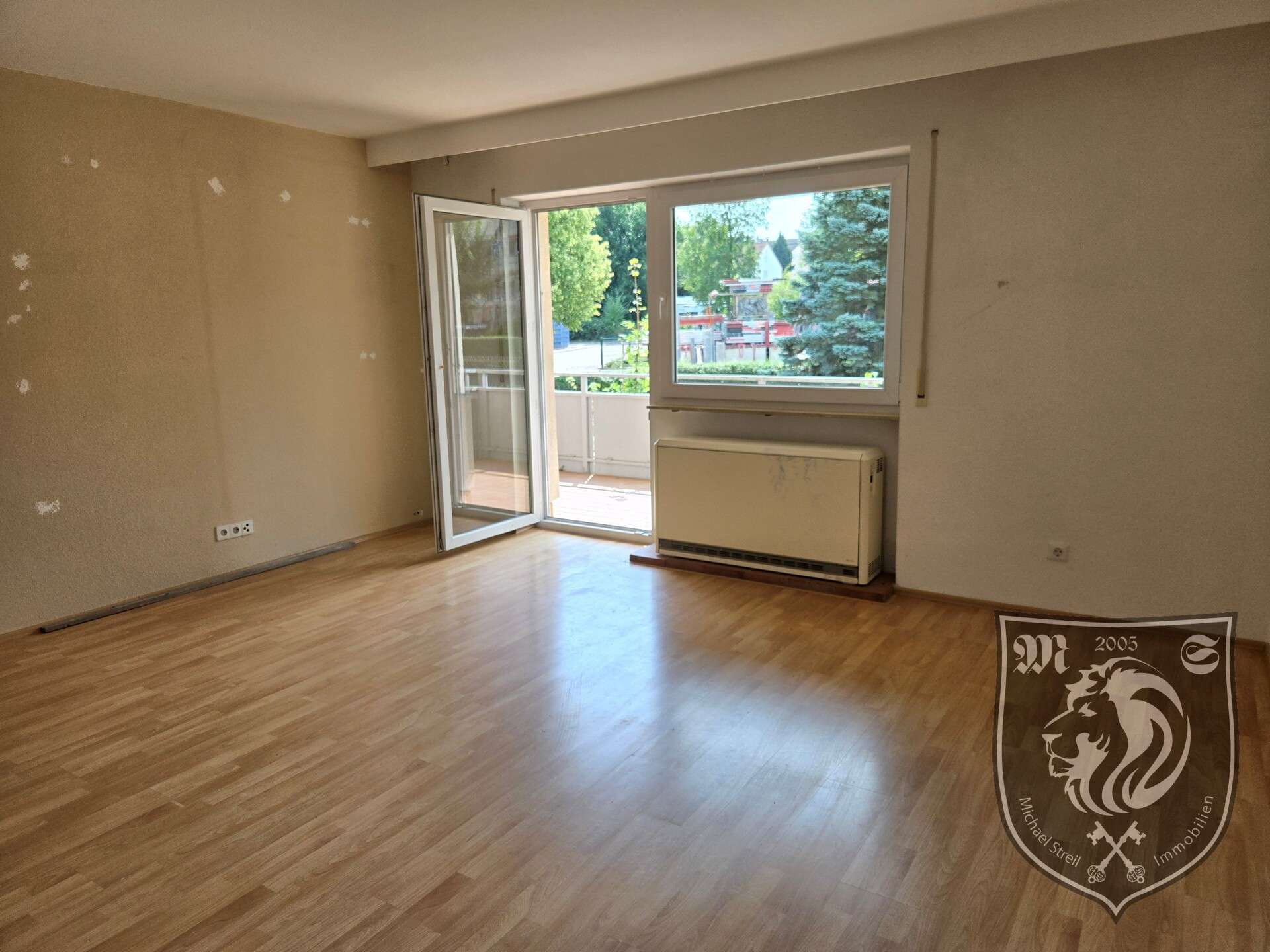 Immobilie in Nattheim - Helle 4-Zimmer-Wohnung mit Süd-Loggia in ruhiger Lage von Nattheim - Bild 2