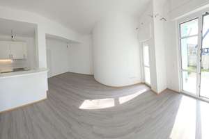 Stilvolle Split-Level-Loftwohnung mit Garten in sanierter Fabrik mit TG Stellplatz – 40489 Angermund, Düsseldorf – Vorschaubild 11