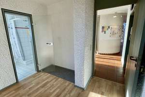 *Provisionsfrei*Ein echtes 2-Familienhaus mit unverwechselbarem Kamin-Unikat &idyllischem Grundstück – Rosmerthastraße xx, 55126 Finthen, Mainz – Vorschaubild 48