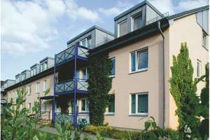 Zentrale, sonnige 4 Zimmer-Wohnung mit Südbalkon und Stellplatz