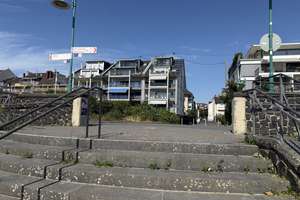 BONN BEUEL, direkte Rheinlage, top 4 Zi. Wohnung ca. 156 m² Wfl. Sonnenbalkon, Aufzug, Kfz. Stellpl. – Die vollständige Adresse der Immobilie erhältst du vom Anbieter., 53225 Beuel-Mitte, Bonn – Vorschaubild 11