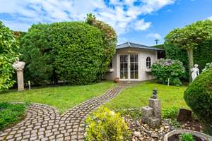 Bungalow in Toplage am Bunten Garten mit Garage und eingezäuntem Grundstück – Die vollständige Adresse der Immobilie erhältst du vom Anbieter., 41063 Windberg, Mönchengladbach – Vorschaubild 2