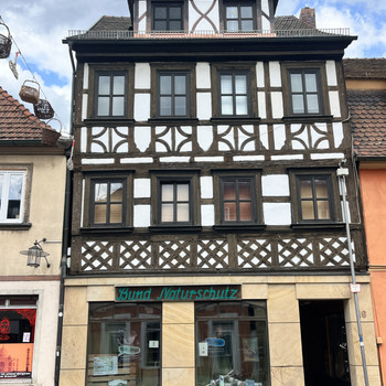 STADTHAUS MIT GESCHICHTE IM HERZEN VON LICHTENFELS MIT 4 MIETEINHEITEN!