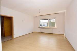Ein Zuhause mit vielen Möglichkeiten: Resthof mit Potenzial und Nebengebäuden in Wolfsburg – Die vollständige Adresse der Immobilie erhältst du vom Anbieter., 38448 Wendschott, Wolfsburg – Vorschaubild 4