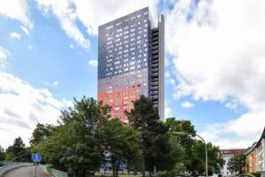 Leerstehende 4-Zimmer-Wohnung in der Graeffstr. 1