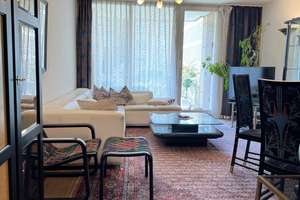 Gehobene 2-Zi.-Whg. Köln-Altstadt (Balkon, Aufzug, TG-Stellplatz) möbliert & bezugsfertig