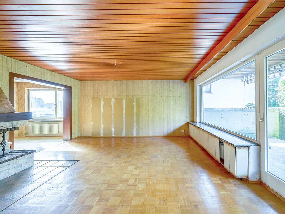 Mehrgenerationen leicht gemacht: Zweifamilienhaus mit zwei Garagen in beliebter Wohnlage, Karlsruhe Kreis – Bild 3