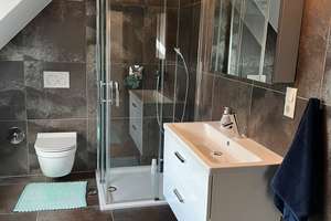 Exklusive Stadtvilla provisionsfrei ! – Die vollständige Adresse der Immobilie erhältst du vom Anbieter., 55252 Mainz-Kastel, Wiesbaden – Vorschaubild 31