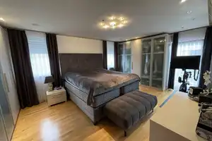  Luxuriöses, geräumiges, freistehendes 6-Zimmer-Einfamilienhaus in Fürth Poppenreuth / Espan – Sophienstraße 41 b, 90765 Fürth – Vorschaubild 3