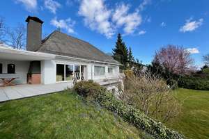 VON POLL - BAD HOMBURG : Repräsentative Villa in Toplage mit Gestaltungspotential im Obergeschoss – Die vollständige Adresse der Immobilie erhältst du vom Anbieter., 61350 Bad Homburg vor der Höhe – Vorschaubild 6