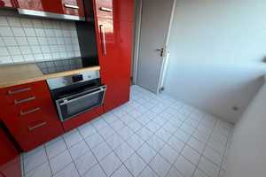 Aufzug - Südbalkon - modernes Laminat - EBK - Tiefgaragenstellplatz!! – Fichtestraße 53, 9126 Chemnitz – Vorschaubild 20