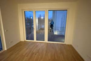 Helle 3-Zimmer Wohnung mit moderner Einbauküche 100m vom Wasser entfernt in Berlin-Köpenick – Wendenschloßstraße 332, 12557 Köpenick, Berlin – Vorschaubild 2