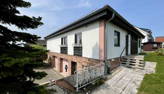 Bild von „Traumhaus gestalten!“ 
Freistehender Bungalow mit Sonnenterrasse und Garten in WI-Breckenheim