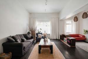 Das Atelier an der Mediaspree – offi ziell für Ferienvermietung zugelassen – Die vollständige Adresse der Immobilie erhältst du vom Anbieter., 10245 Friedrichshain, Berlin – Vorschaubild 2
