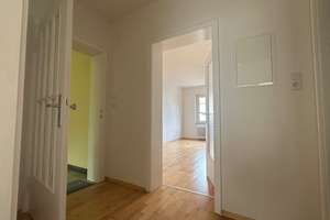 Wohnung in Wuppertal / ab sofort frei /ideal für Pendler durch Nähe zum HBF / S-Bahn Steinbeck – Die vollständige Adresse der Immobilie erhältst du vom Anbieter., 42117 Elberfeld, Wuppertal – Vorschaubild 2