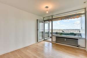 +++ bequem - 11.OG Fernblick zum Max-Eyth-See - S/O-Blk - Schwimmbad & Sauna - inkl. TG-Stpl. +++ – Max-Brod-Weg 14, 70437 Freiberg, Stuttgart – Vorschaubild 3