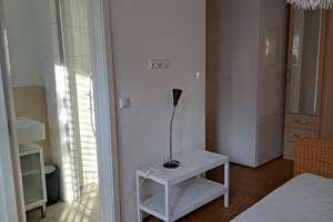 2 Zimmer, Maisonetten-Dachgeschosswohnung mit Dachterrasse, möbliert, inkl. aller Nebenkosten – Die vollständige Adresse der Immobilie erhältst du vom Anbieter., 80937 Am Hart, München – Vorschaubild 3
