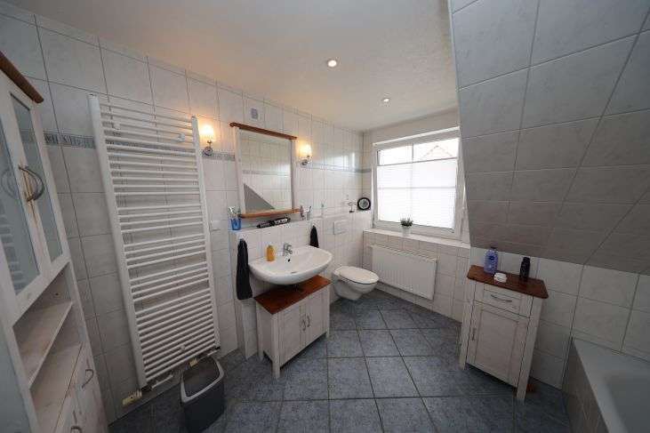 Immobilie in Wesseln - Verkauf eines soliden, gepflegten Einfamilienhauses in Wesseln bei Heide, Kreis Dithmarschen - Bild 15