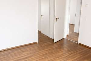 3 Zimmer Wohnung in Solingen Ohligs zu vermieten – Hamburger Straße 10, 42697 Ohligs/Aufderhöhe/Merscheid, Solingen – Vorschaubild 2