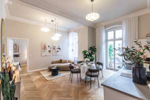 Lichtgeprägte 3 Zi. Altbauwohnung mit Balkon – Erstbezug nach Sanierung unweit Ludwigkirchplatz – Düsseldorfer Straße 14, 10719 Wilmersdorf, Berlin – Vorschaubild 1