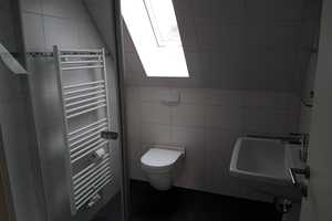 Neuwertige  3-Zimmer-Dachgeschosswohnung  in Siegen-Zentrum  – Hambergstr. 56, 57074 Siegen-Wittgenstein (Kreis) – Vorschaubild 6