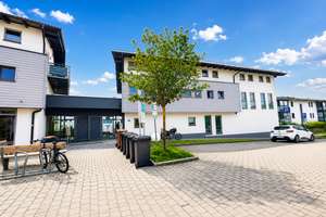 Zentral gelegene 1-Zimmer-Wohnung in Grafing b. München (S6) mit Aufzug und Loggia – Die vollständige Adresse der Immobilie erhältst du vom Anbieter., 85567 Grafing bei München – Vorschaubild 2