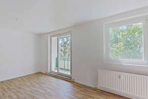 Zentral gelegene 3-Zimmer-Wohnung mit BALKON – Arnold-Zweig-Str. 45, 39120 Leipziger Straße, Magdeburg – Vorschaubild 4
