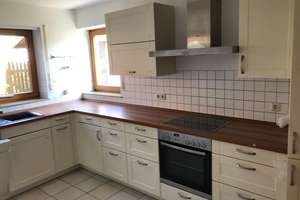 GEMÜTLICHE DOPPELHAUSHÄLFTE MIT 6 ZIMMERN – Weißinger Straße 12/7, 89275 Elchingen – Vorschaubild 4