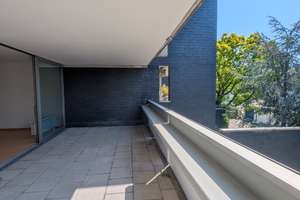 Stilvolles Investment mit großzügiger Loggia in Düsseldorfs Premiumlage Kaiserswerth – Die vollständige Adresse der Immobilie erhältst du vom Anbieter., 40474 Kaiserswerth, Düsseldorf – Vorschaubild 2