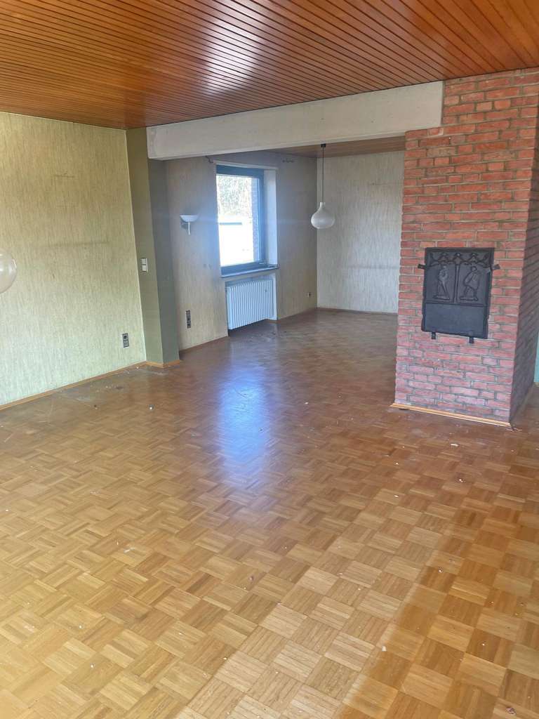 Immobilie in Erkelenz - Freistehender Bungalow mit Einliegerwohnung in ruhiger Lage in 41812 Erkelenz-Lövenich - Bild 3