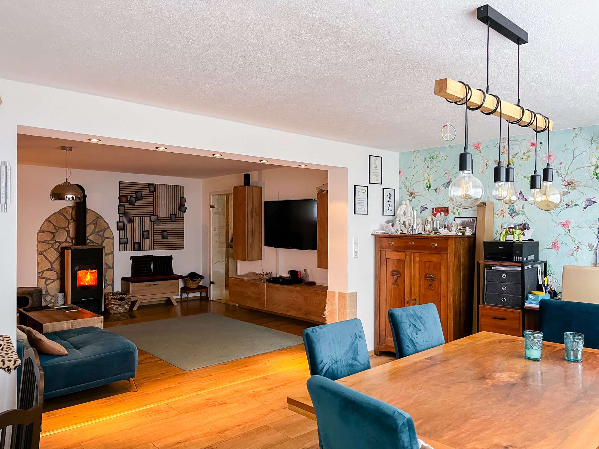 Immobilie in Höpfingen - Wohnen mit Perspektive: Zweifamilienhaus mit Pool, Terrassen und viel Platz für Familie & Zukunft - Bild 7