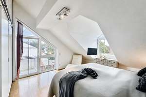 DAS GESAMTE DACHGESCHOSS  – Ruhige Lage im Märchenviertel mit Dachterrasse & zwei Balkonen – Die vollständige Adresse der Immobilie erhältst du vom Anbieter., 81739 Waldperlach, München – Vorschaubild 17