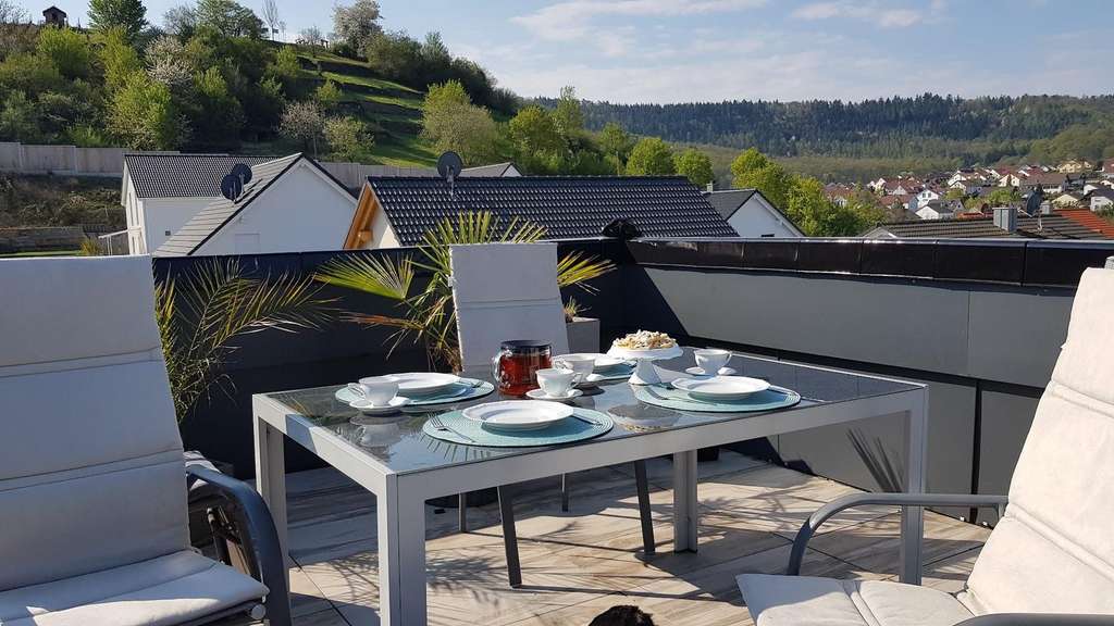 Immobilie in Cleebronn - PROVISIONSFREI: Neuwertige Stadtvilla (A+) - Massiv, gesund & extrem energiesparend - Bild 3