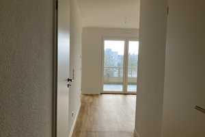 Vier-Zimmer-Neubauwohnung mit Balkon – August-Dosenbach-Straße 21a, 76189 Karlsruhe – Vorschaubild 2