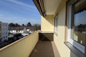 Flexible 3–4 Zimmer Wohnung mit Loggia und Tiefgaragenstellplatz in Augsburg-Haunstetten – Die vollständige Adresse der Immobilie erhältst du vom Anbieter., 86179 Haunstetten-Nord, Augsburg – Vorschaubild 2